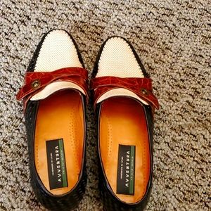 Avventura Croc. Cross Strap Woven leather Tri color loafers M7.5
